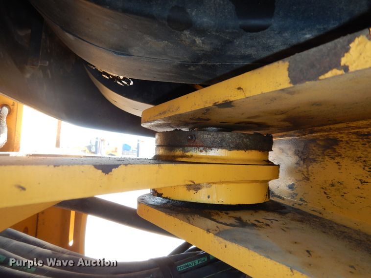 image for item DM3095 2006 John Deere 624J  wheel loader