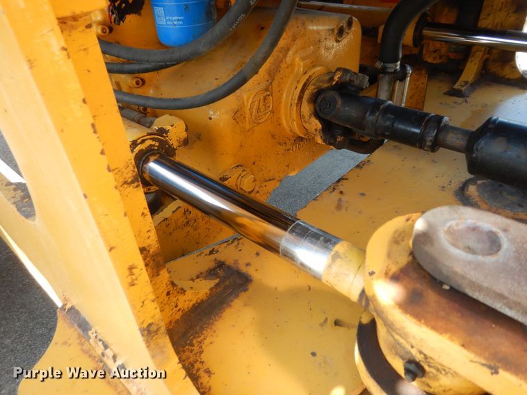 image for item DM3095 2006 John Deere 624J  wheel loader