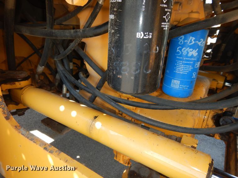 image for item DM3095 2006 John Deere 624J  wheel loader