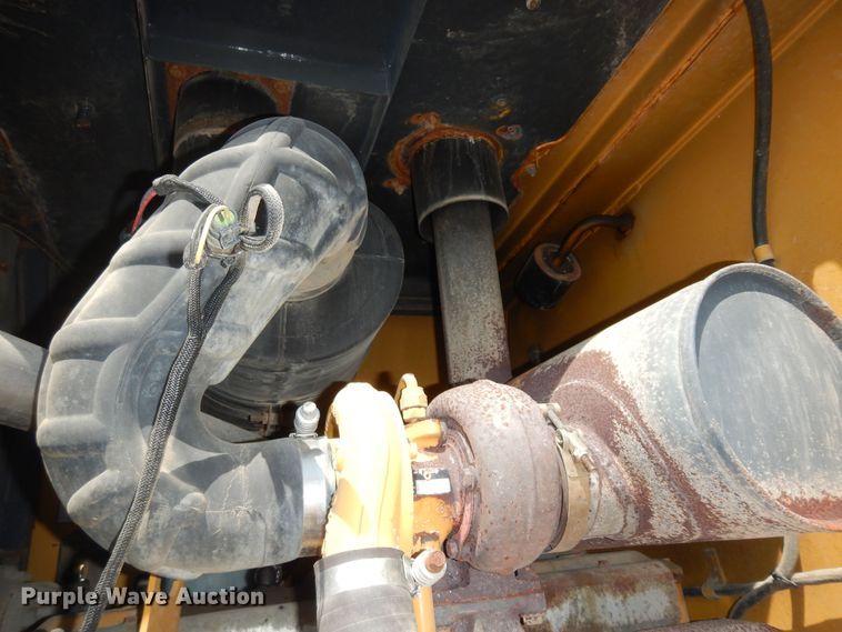 image for item DM3095 2006 John Deere 624J  wheel loader