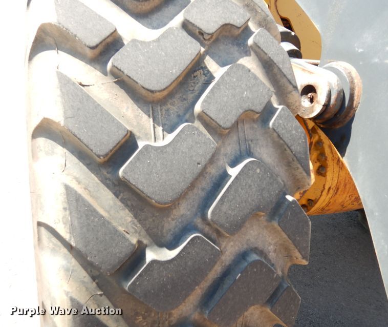 image for item DM3095 2006 John Deere 624J  wheel loader