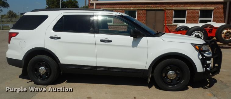 image for item DM3101 2016 Ford Explorer Police Interceptor  SUV