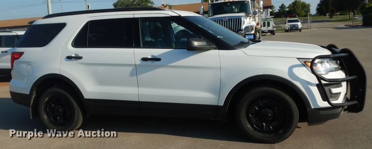 image for item DM3108 2017 Ford Explorer Police Interceptor  SUV