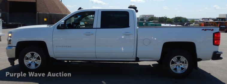 image for item DM3112 2018 Chevrolet Silverado 1500  Crew Cab pickup truck