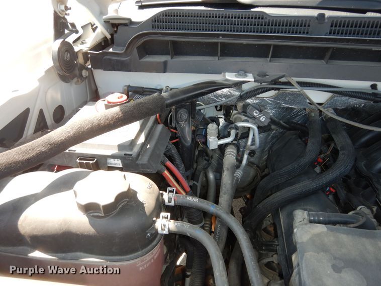 image for item DM3112 2018 Chevrolet Silverado 1500  Crew Cab pickup truck