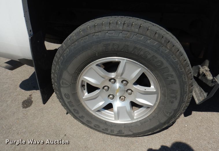 image for item DM3112 2018 Chevrolet Silverado 1500  Crew Cab pickup truck