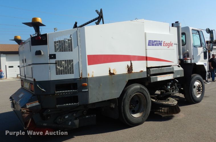 image for item DM3140 2003 Sterling SC8000  street sweeper truck