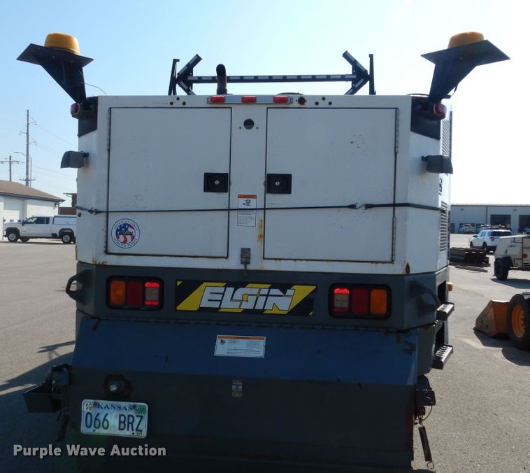 image for item DM3140 2003 Sterling SC8000  street sweeper truck