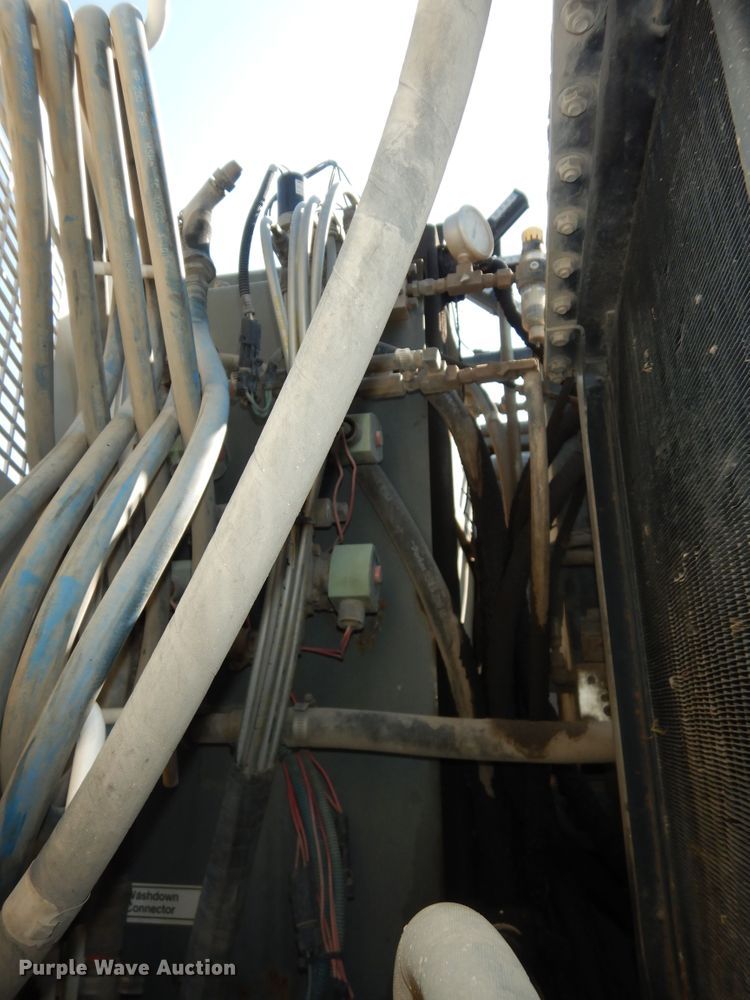 image for item DM3140 2003 Sterling SC8000  street sweeper truck