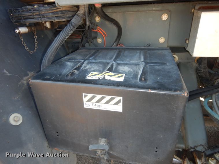 image for item DM3140 2003 Sterling SC8000  street sweeper truck