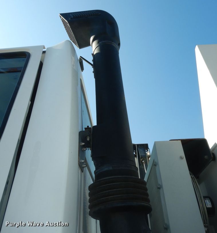 image for item DM3140 2003 Sterling SC8000  street sweeper truck