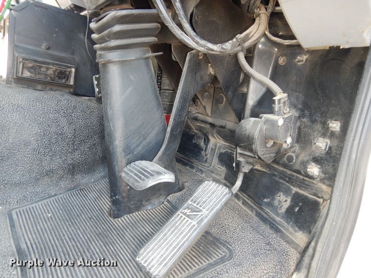 image for item DM3140 2003 Sterling SC8000  street sweeper truck