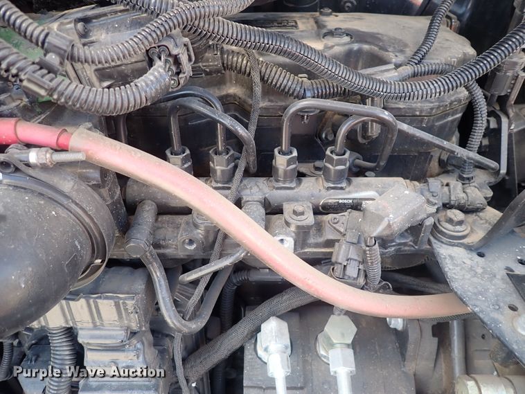 image for item DQ2879 2015 Ditch Witch JT30 All-Terrain  directional boring unit