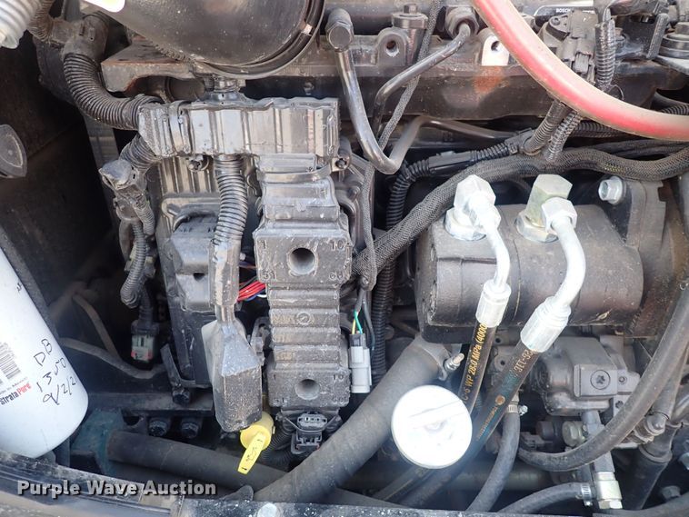 image for item DQ2879 2015 Ditch Witch JT30 All-Terrain  directional boring unit