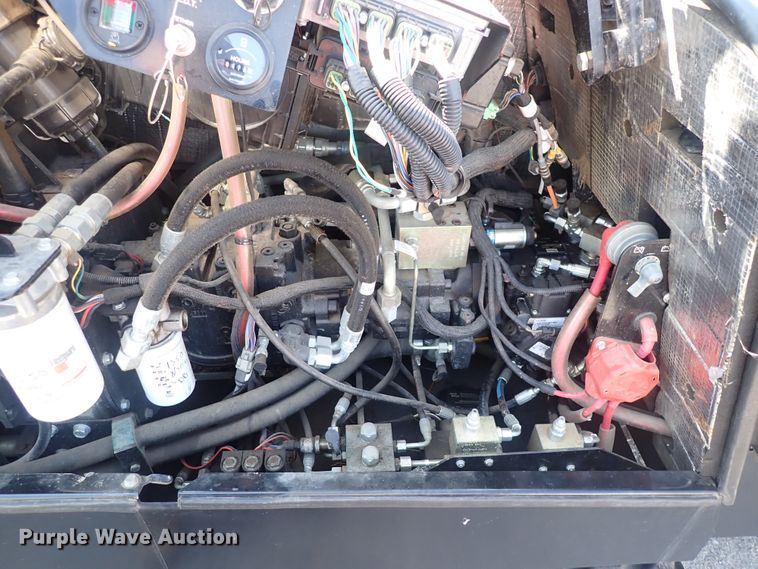 image for item DQ2879 2015 Ditch Witch JT30 All-Terrain  directional boring unit