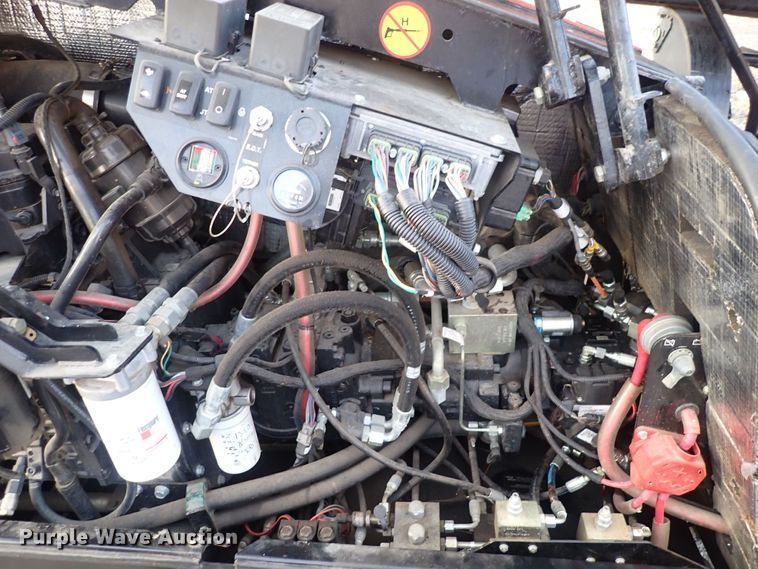 image for item DQ2879 2015 Ditch Witch JT30 All-Terrain  directional boring unit