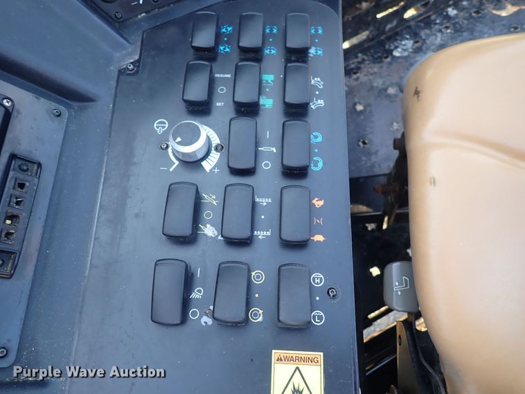 image for item DQ2879 2015 Ditch Witch JT30 All-Terrain  directional boring unit