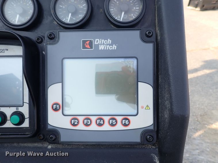 image for item DQ2879 2015 Ditch Witch JT30 All-Terrain  directional boring unit