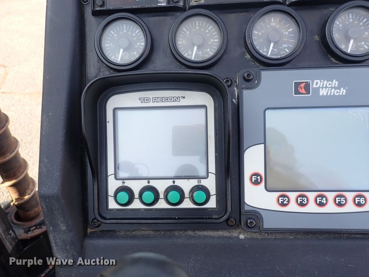 image for item DQ2879 2015 Ditch Witch JT30 All-Terrain  directional boring unit