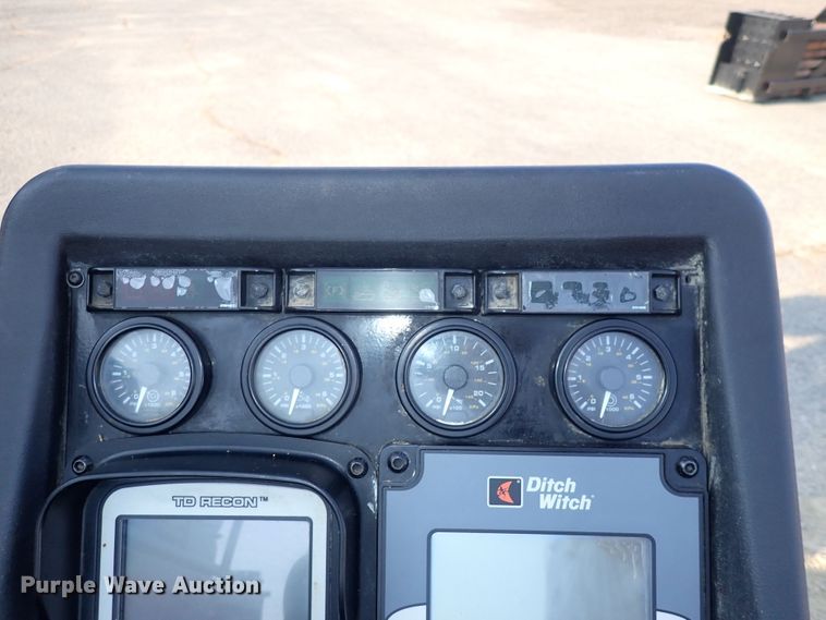 image for item DQ2879 2015 Ditch Witch JT30 All-Terrain  directional boring unit