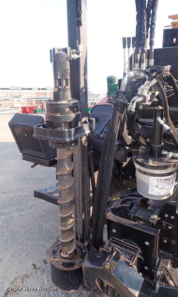 image for item DQ2879 2015 Ditch Witch JT30 All-Terrain  directional boring unit