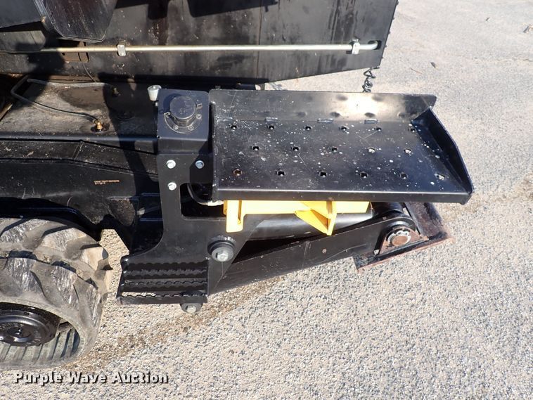 image for item DQ2879 2015 Ditch Witch JT30 All-Terrain  directional boring unit