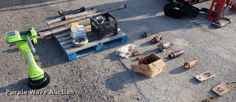 image for item DQ2879 2015 Ditch Witch JT30 All-Terrain  directional boring unit