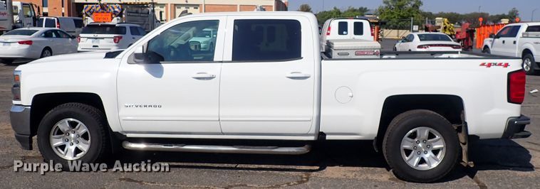 image for item DQ2882 2018 Chevrolet Silverado 1500  Crew Cab pickup truck