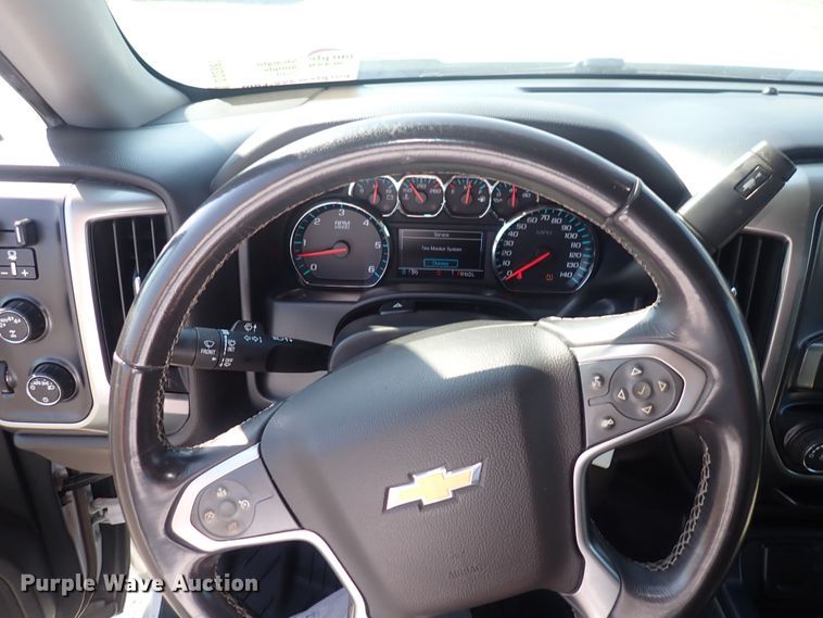 image for item DQ2882 2018 Chevrolet Silverado 1500  Crew Cab pickup truck