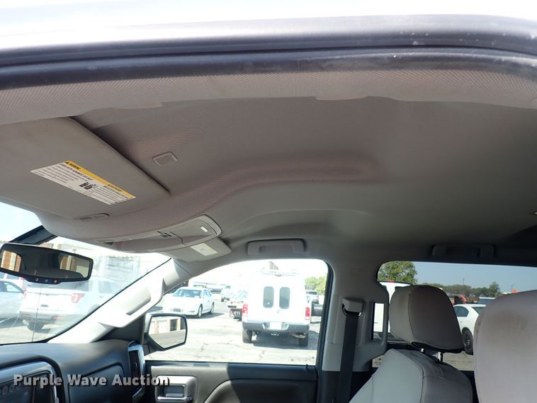 image for item DQ2882 2018 Chevrolet Silverado 1500  Crew Cab pickup truck