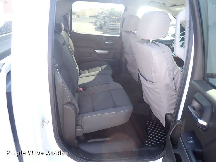 image for item DQ2882 2018 Chevrolet Silverado 1500  Crew Cab pickup truck