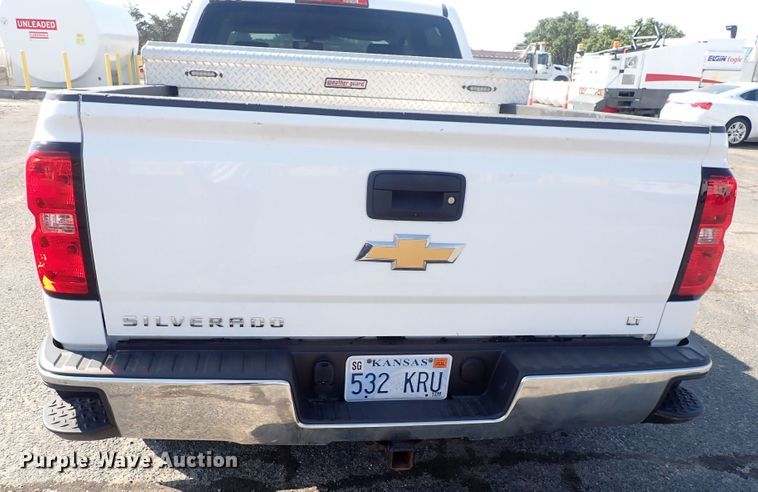 image for item DQ2882 2018 Chevrolet Silverado 1500  Crew Cab pickup truck