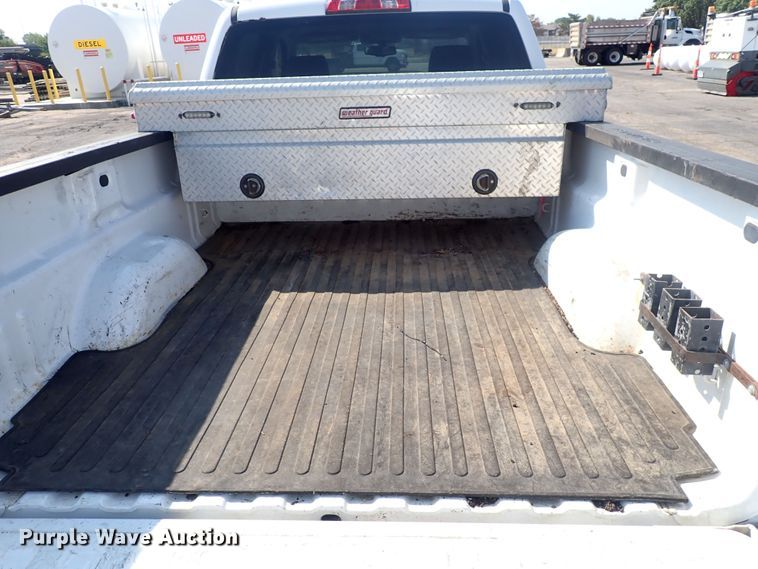 image for item DQ2882 2018 Chevrolet Silverado 1500  Crew Cab pickup truck