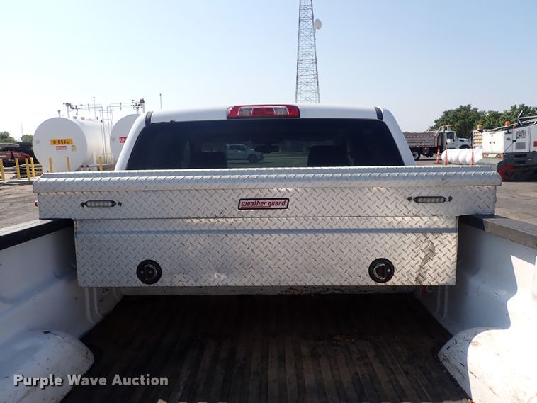 image for item DQ2882 2018 Chevrolet Silverado 1500  Crew Cab pickup truck