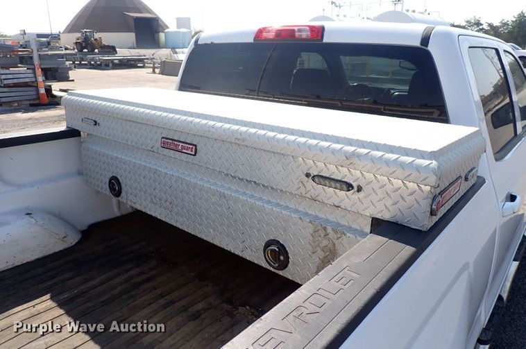 image for item DQ2882 2018 Chevrolet Silverado 1500  Crew Cab pickup truck