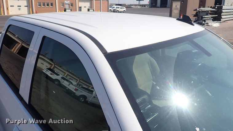 image for item DQ2882 2018 Chevrolet Silverado 1500  Crew Cab pickup truck