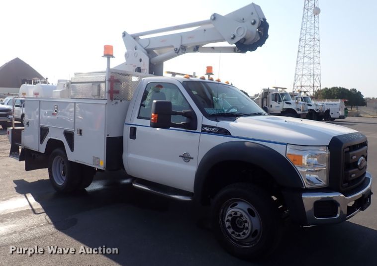 image for item DQ2884 2014 Ford F550 Super Duty  bucket truck