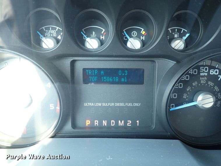 image for item DQ2884 2014 Ford F550 Super Duty  bucket truck