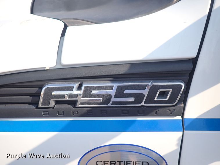 image for item DQ2884 2014 Ford F550 Super Duty  bucket truck