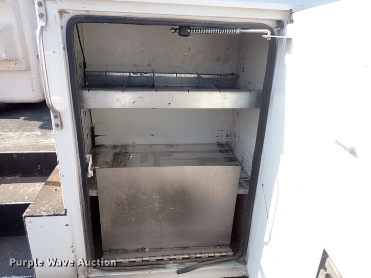 image for item DQ2884 2014 Ford F550 Super Duty  bucket truck