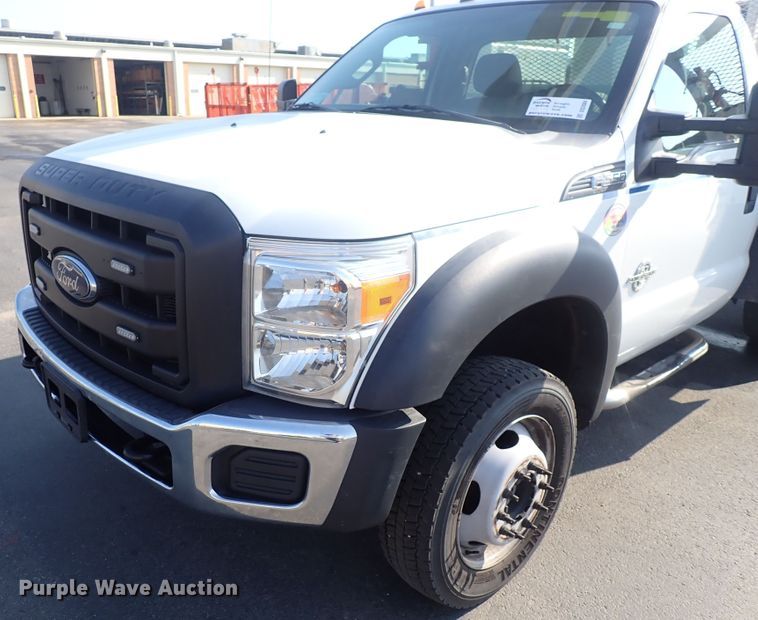 image for item DQ2884 2014 Ford F550 Super Duty  bucket truck
