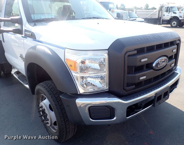 image for item DQ2884 2014 Ford F550 Super Duty  bucket truck