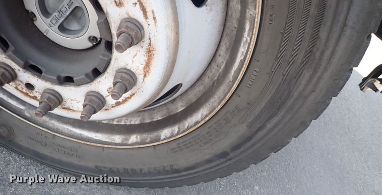 image for item DQ2884 2014 Ford F550 Super Duty  bucket truck