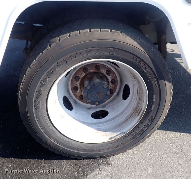 image for item DQ2884 2014 Ford F550 Super Duty  bucket truck