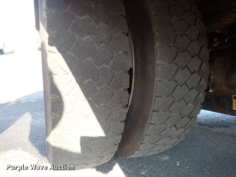 image for item DQ2884 2014 Ford F550 Super Duty  bucket truck