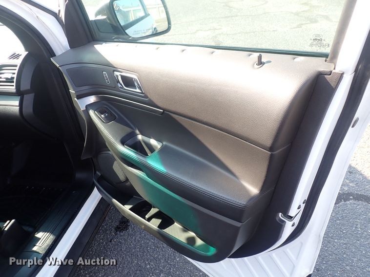 image for item DQ2888 2014 Ford Explorer Police Interceptor  SUV