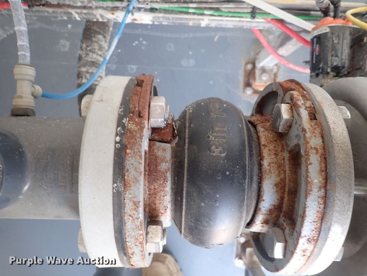 image for item DQ2894 2014 Jensen VS  brine maker trailer