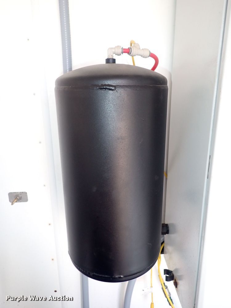 image for item DQ2894 2014 Jensen VS  brine maker trailer