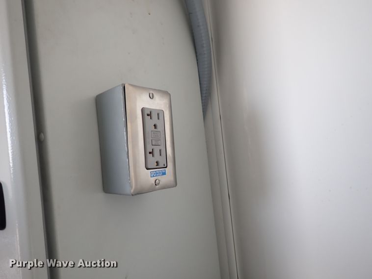 image for item DQ2894 2014 Jensen VS  brine maker trailer