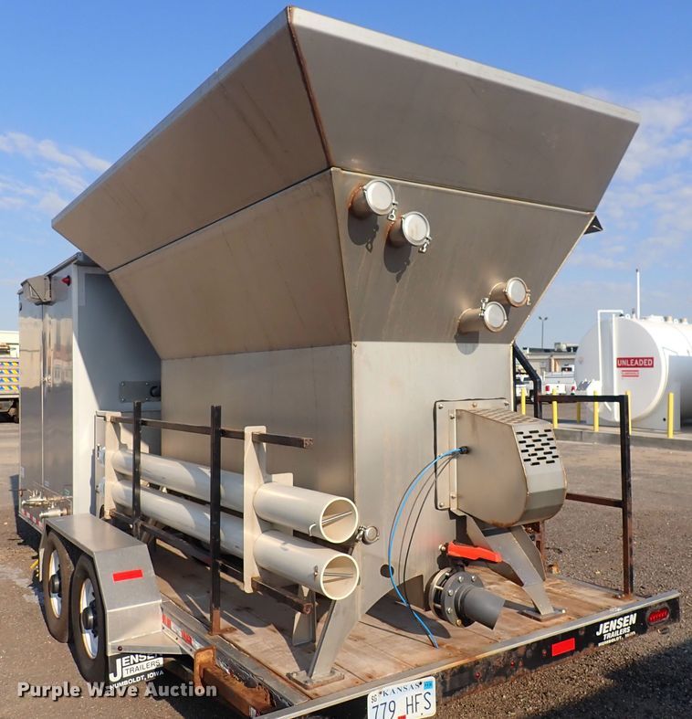image for item DQ2894 2014 Jensen VS  brine maker trailer